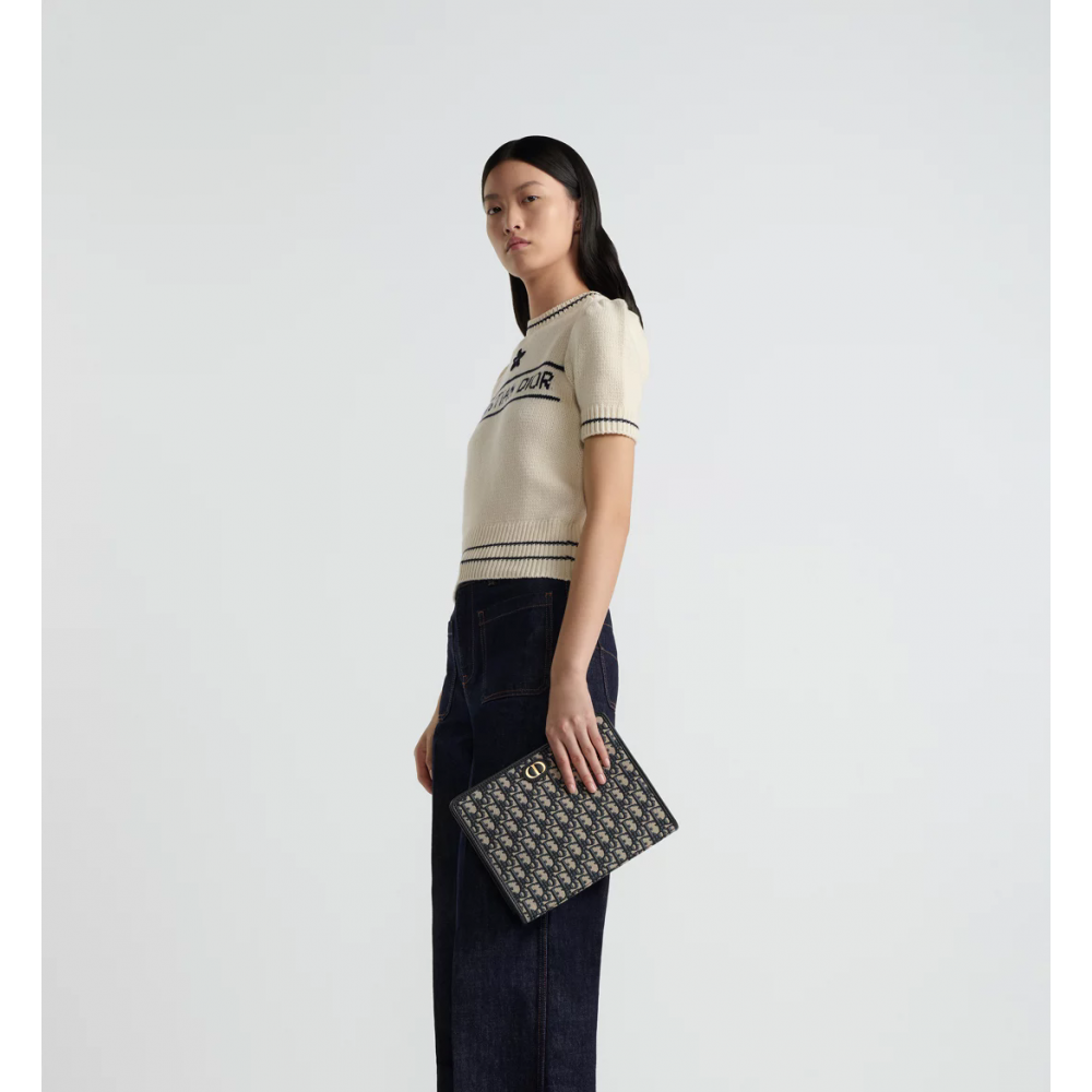 30 Montaigne Dea Pouch