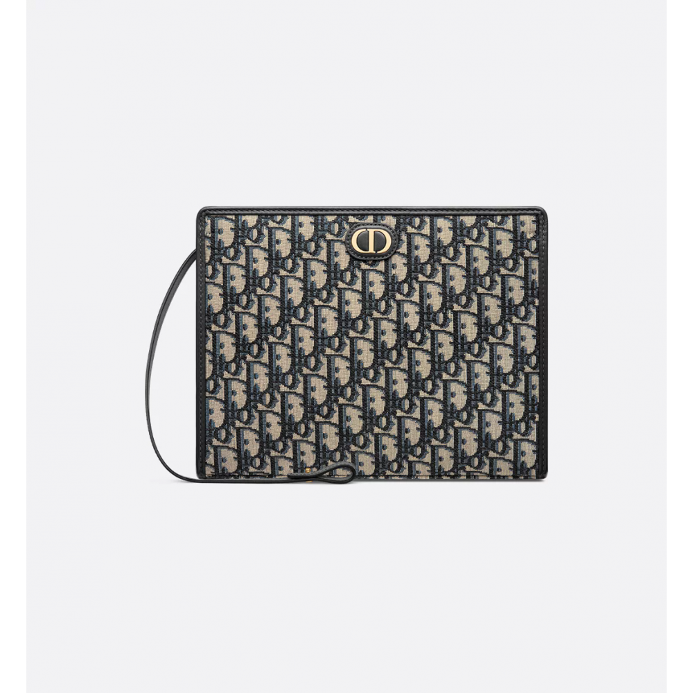 30 Montaigne Dea Pouch