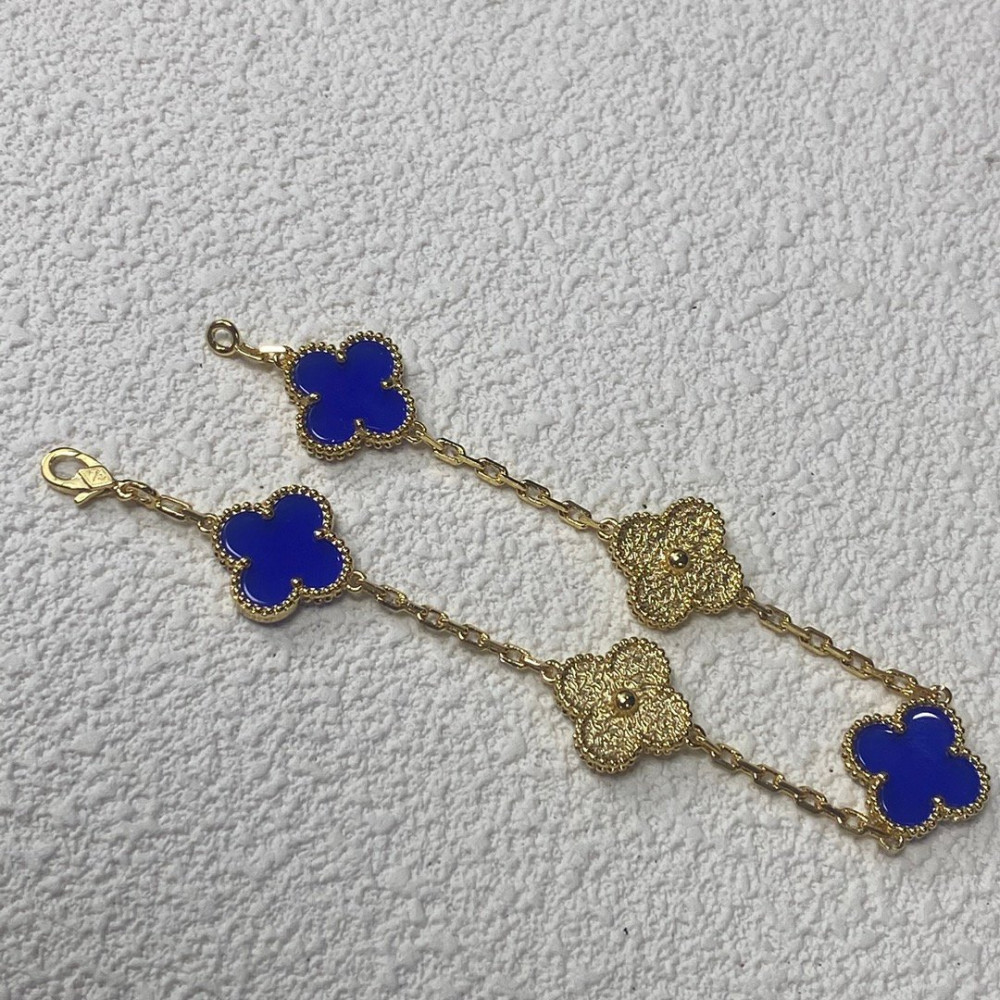Four Leaf Clover Light Blue Semi Diamond Series Four Leaf Clover Light Blue Semi Diamond Series