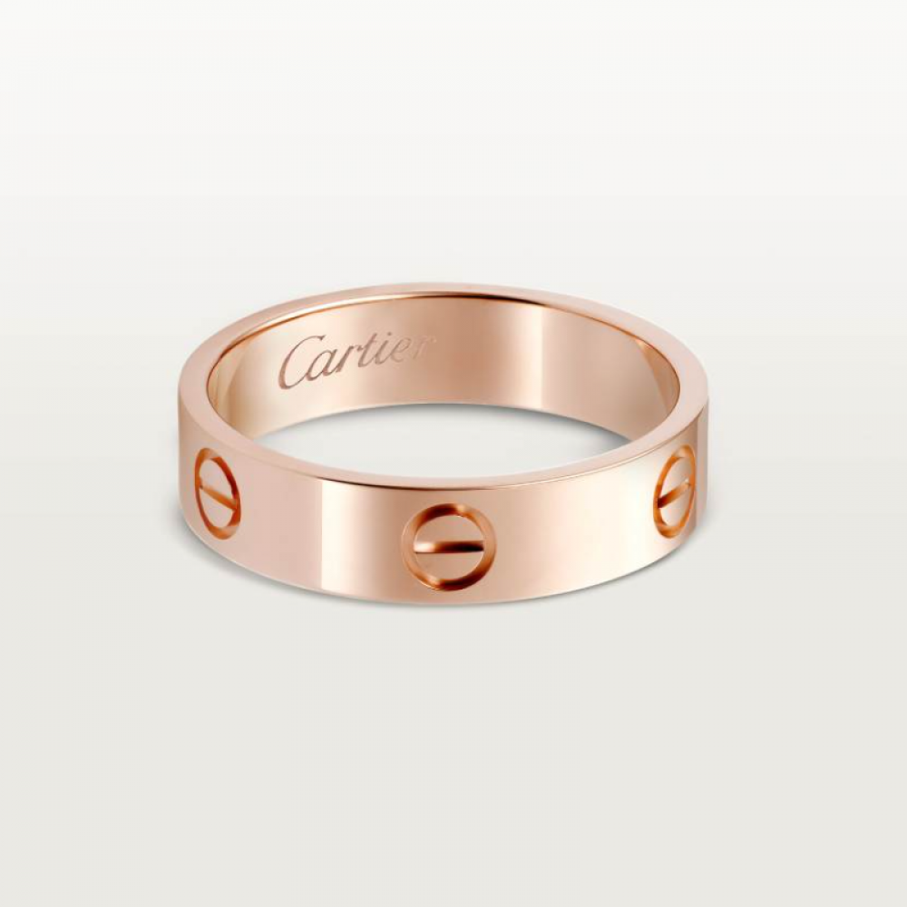 Cartier Love Ring Classic Style