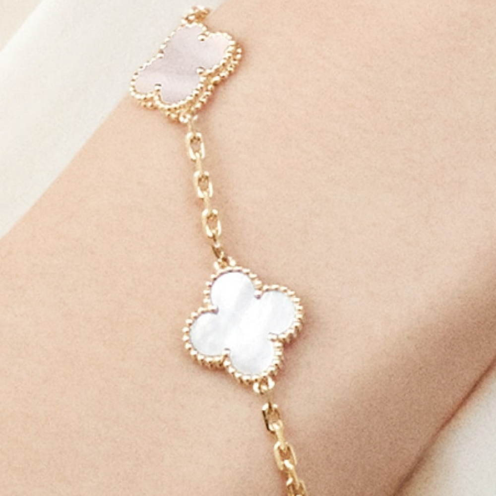 Clover Vintage Alhambra Bracelet