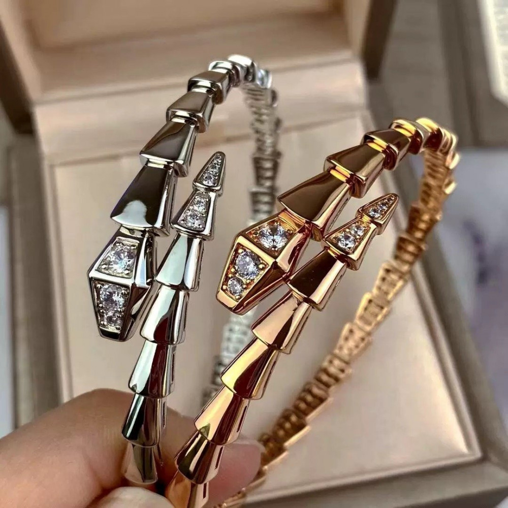 Bl-Serpentine Bracelet