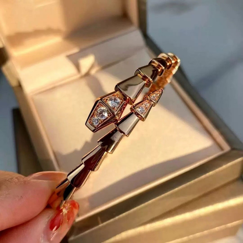 Bl-Serpentine Bracelet