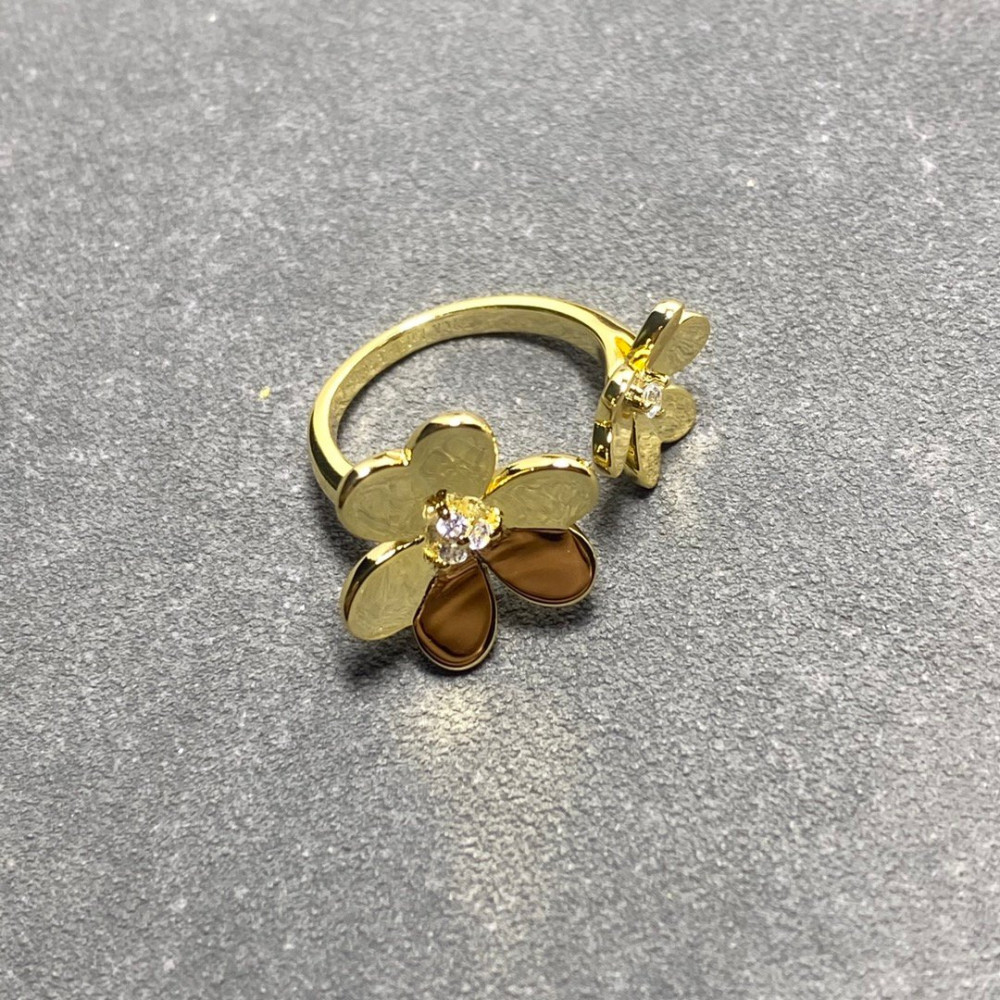 Clover Frivole Rings