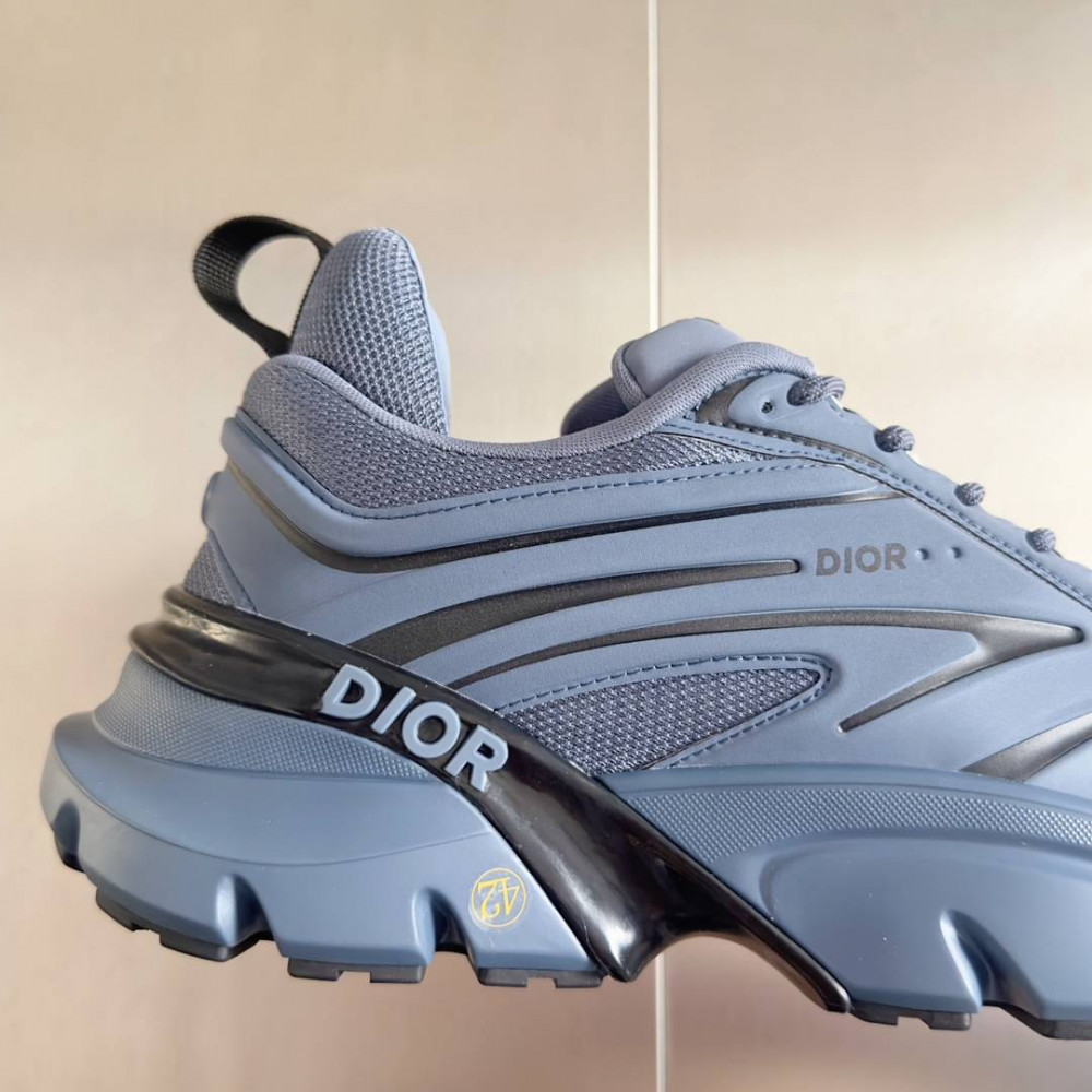 DIOR B44