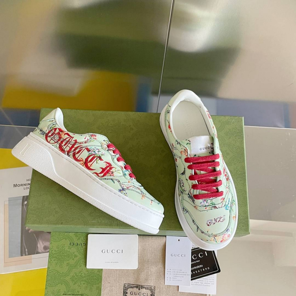 Gucci Chunky B-11