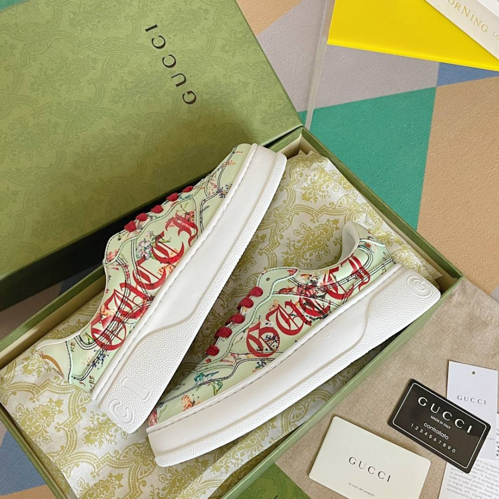 Gucci Chunky B-11