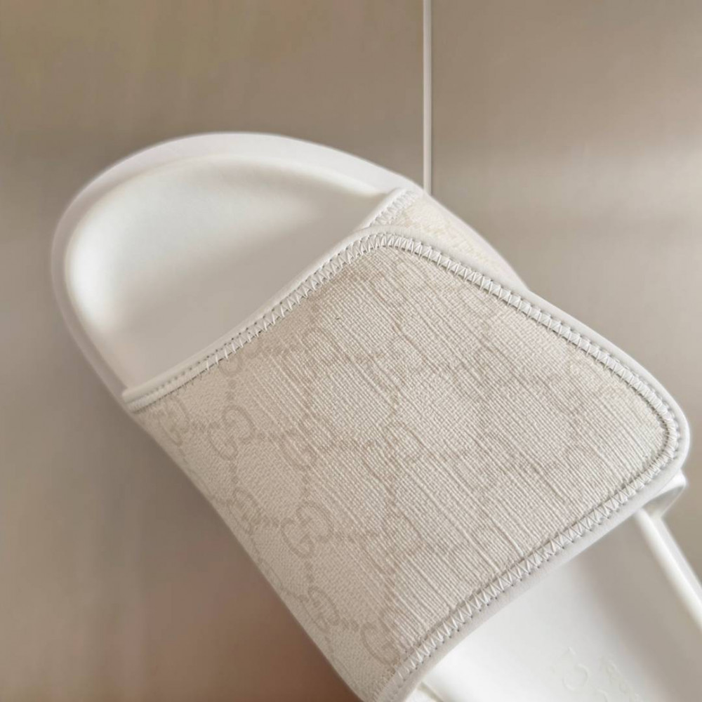 Gucci Slippers-14