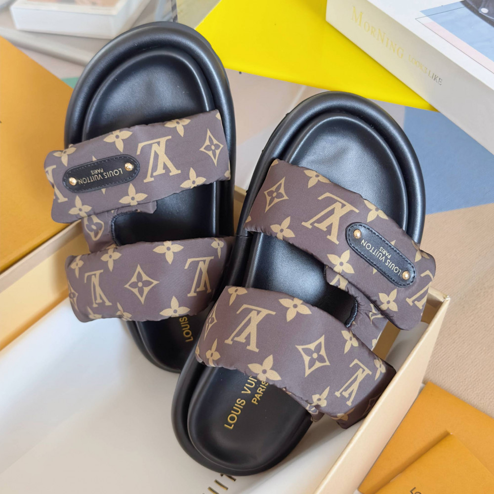 LV Pool Pillow Comfort-4