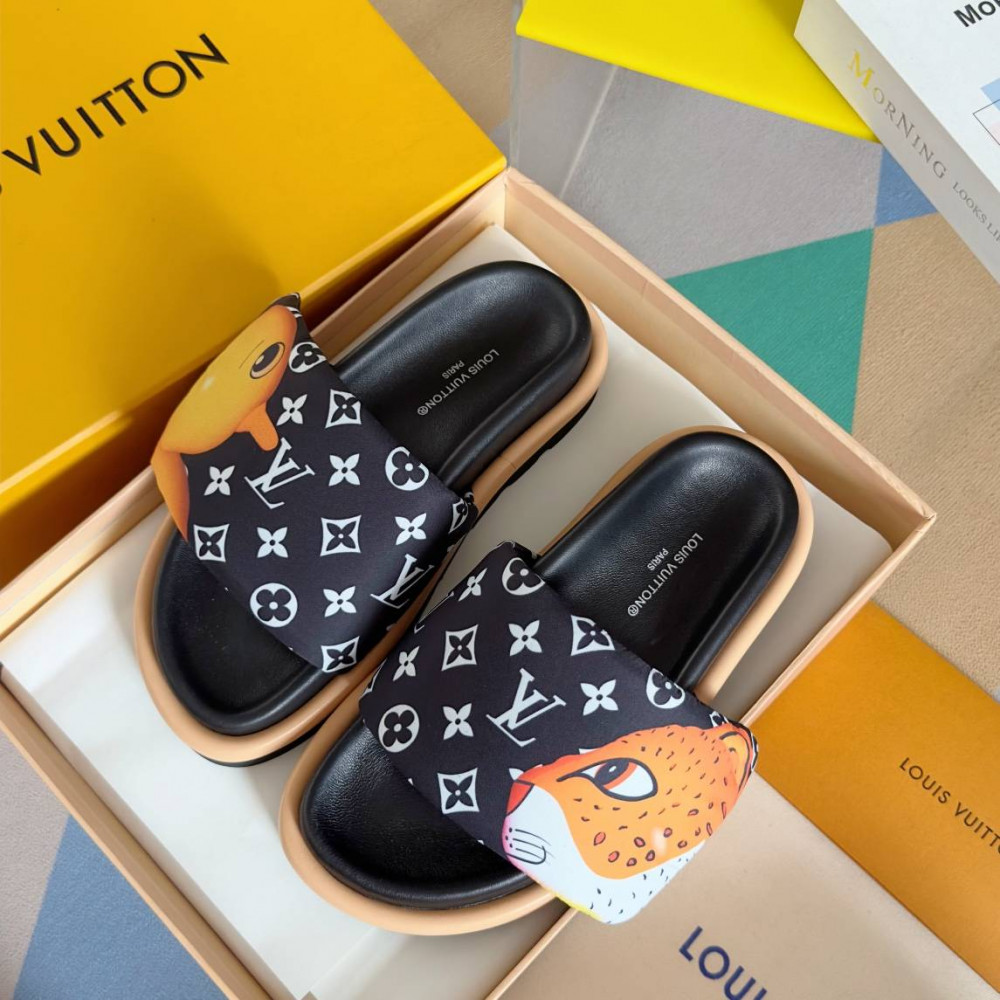 LV Pool Pillow Comfort-7