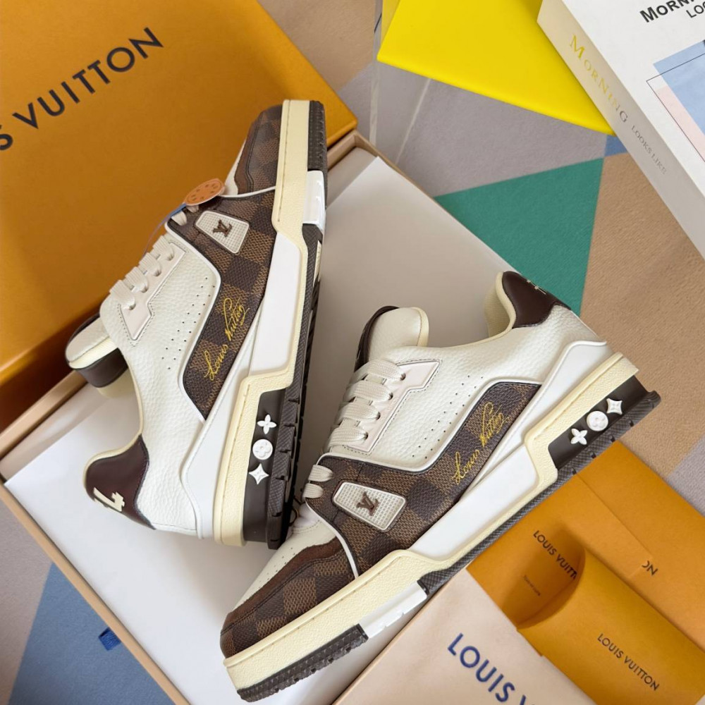 LV Trainer Sneaker White and Brow-057