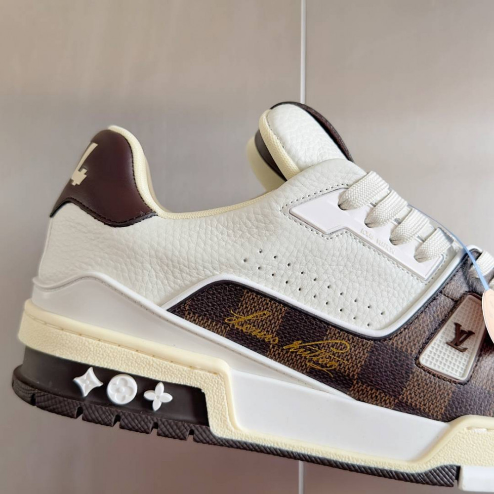 LV Trainer Sneaker White and Brow-057