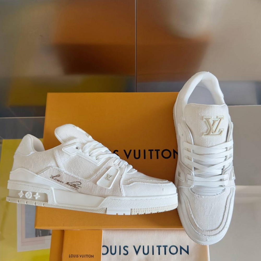 LV Trainer Sneaker White-064