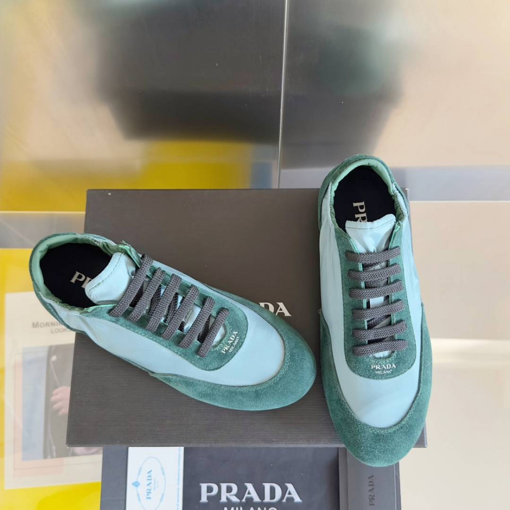 Prada Collapse