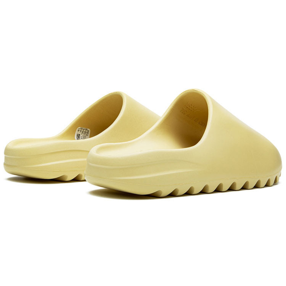 Yeezy Slide  Desert Sand