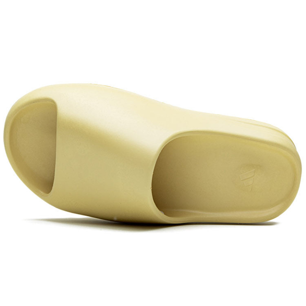 Yeezy Slide  Desert Sand