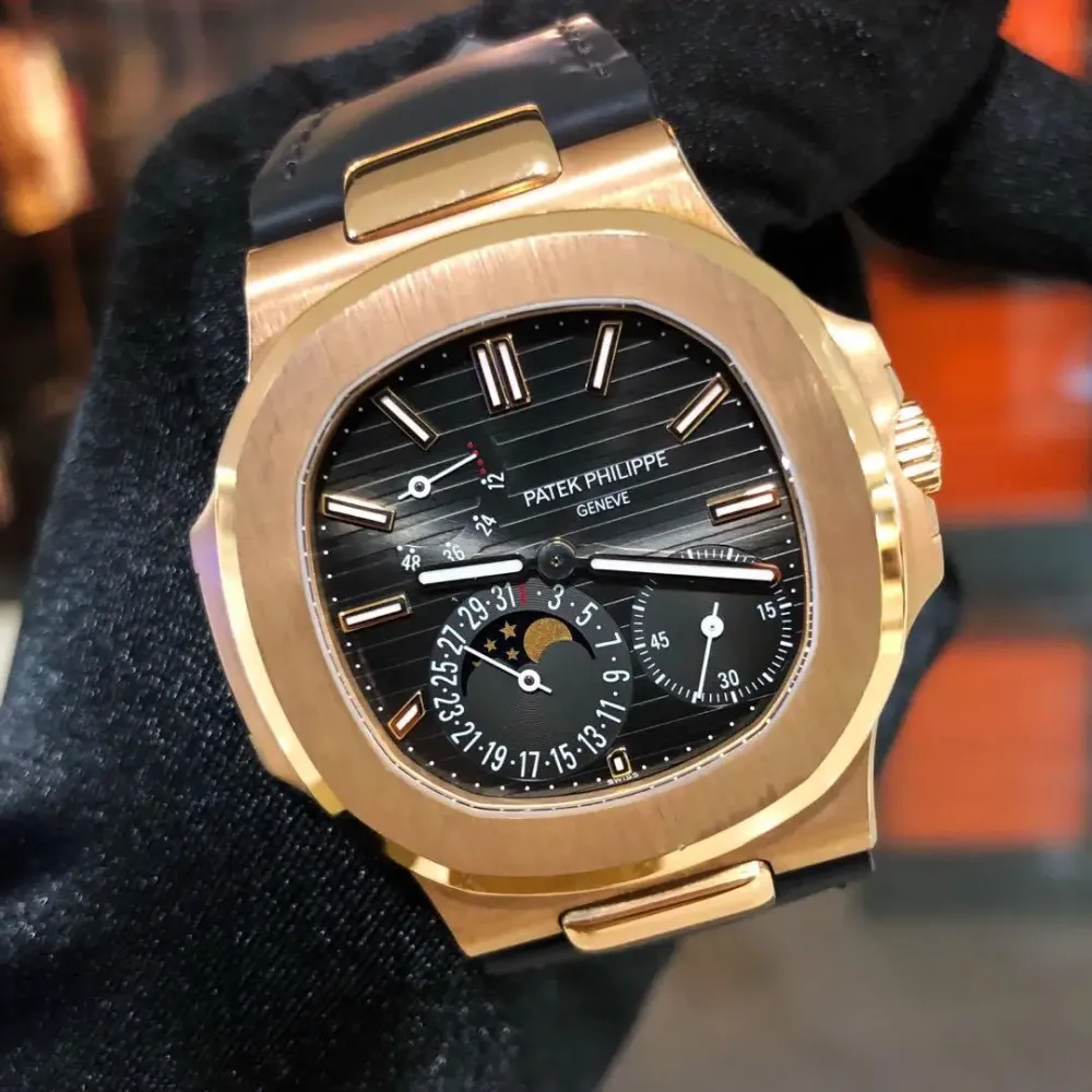 5712R – Patek Philippe Nautilus 5712R – Patek Philippe Nautilus