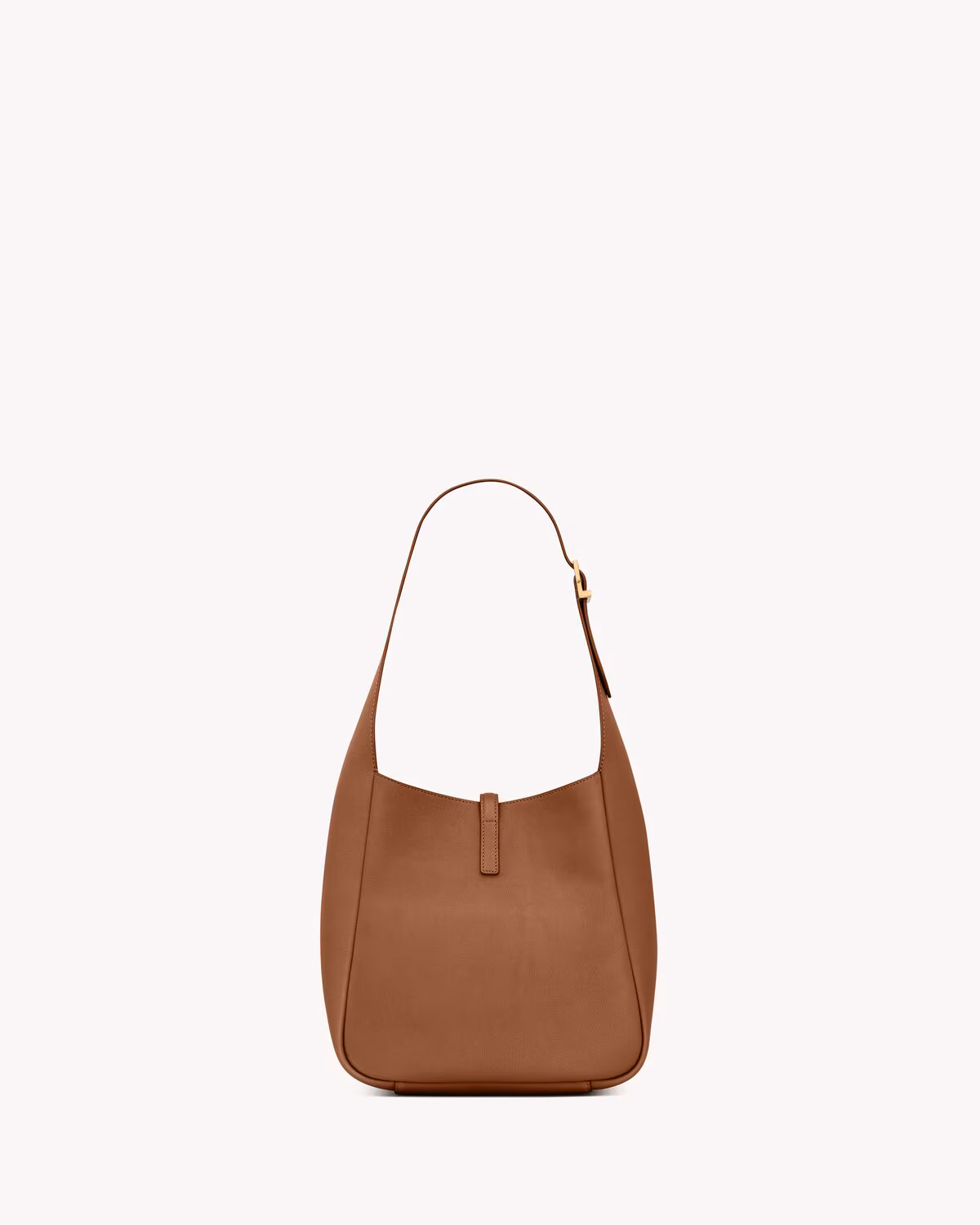 Le 5 À 7 Supple Small In Grained Leather Le 5 À 7 Supple Small In Grained Leather